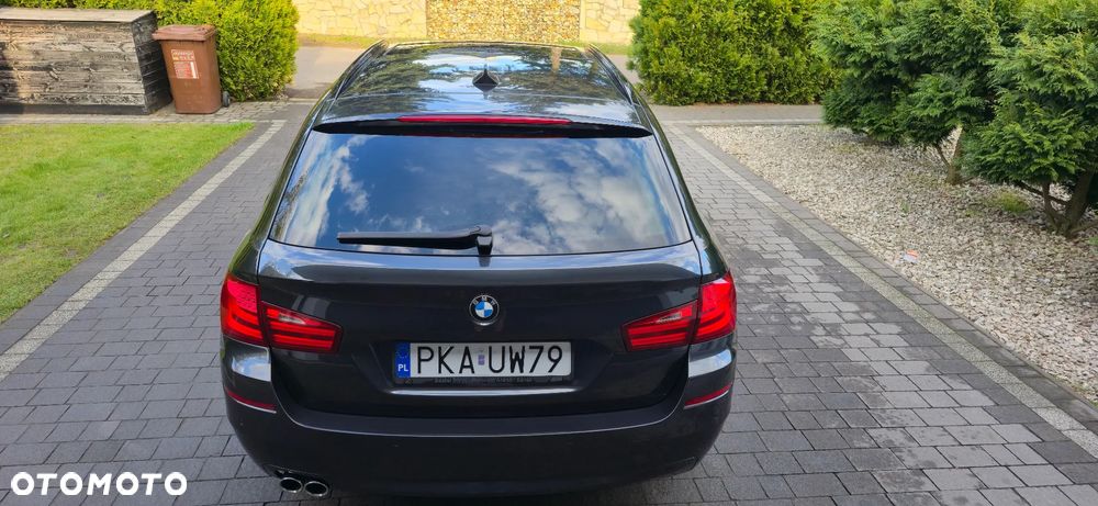 BMW Seria 5 525d Sport-Aut Modern Line - 9