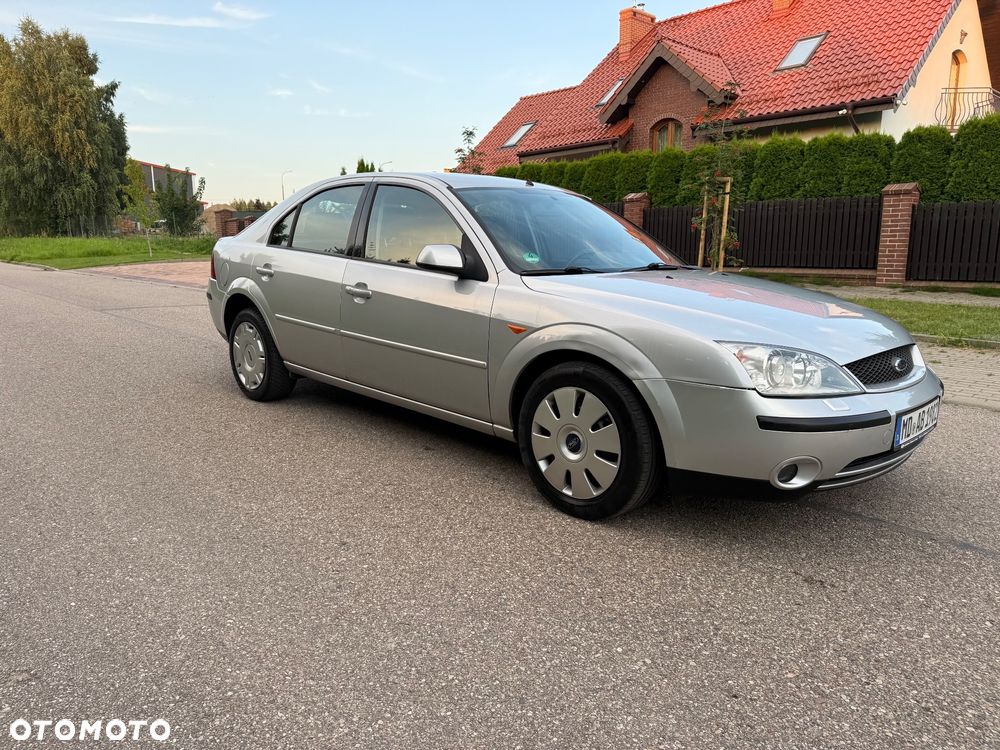 Ford Mondeo - 31