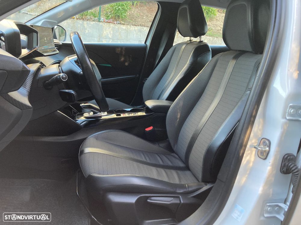 Peugeot e-208 50 kWh Active Pack - 29