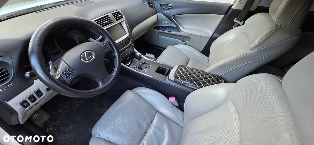 Lexus IS 250 Sport Line - 6