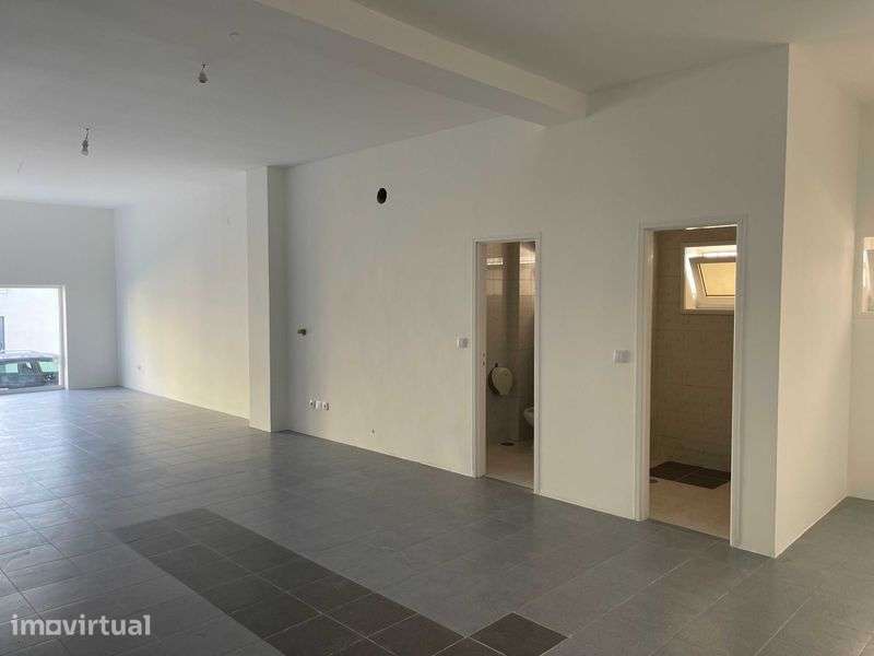 Alugo Loja 80 m2 ao Forno - Rio Tinto - Grande imagem: 5/8
