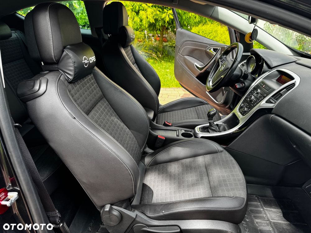 Opel Astra IV GTC 1.4 T Sport - 15