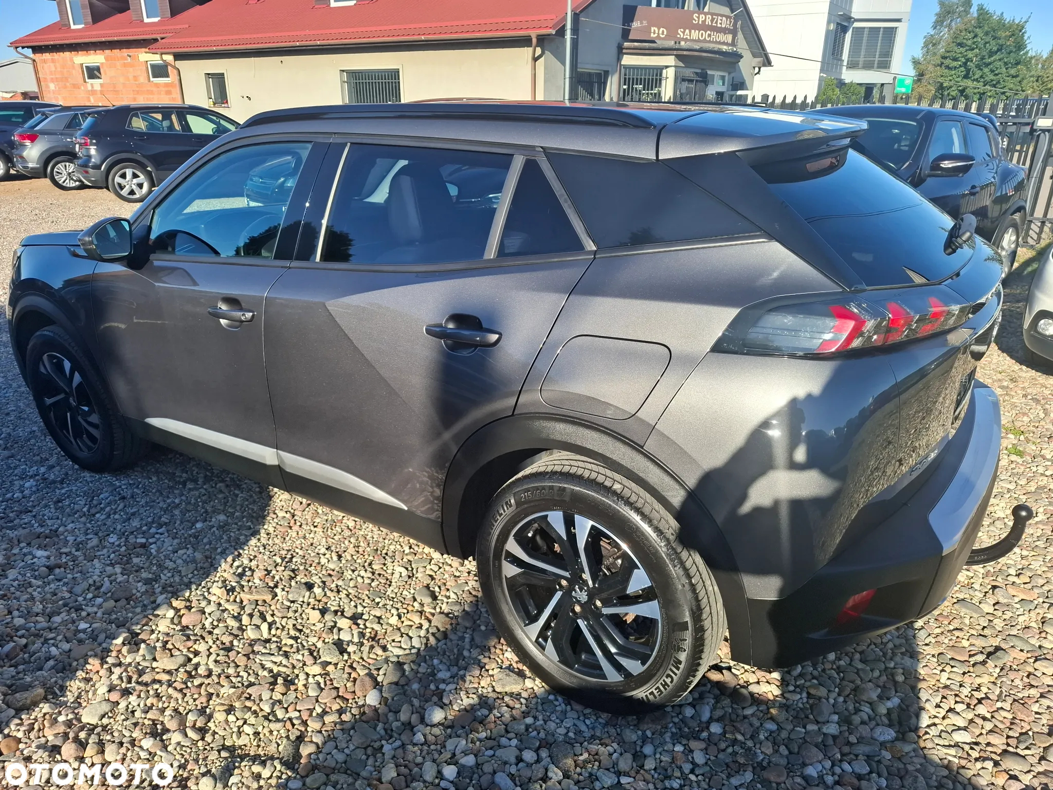 Peugeot 2008 PureTech 130 Allure - 11