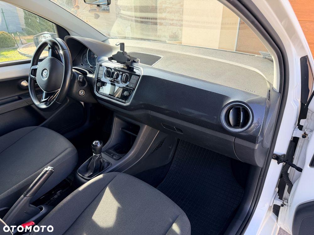 Volkswagen up! 1.0 move - 30