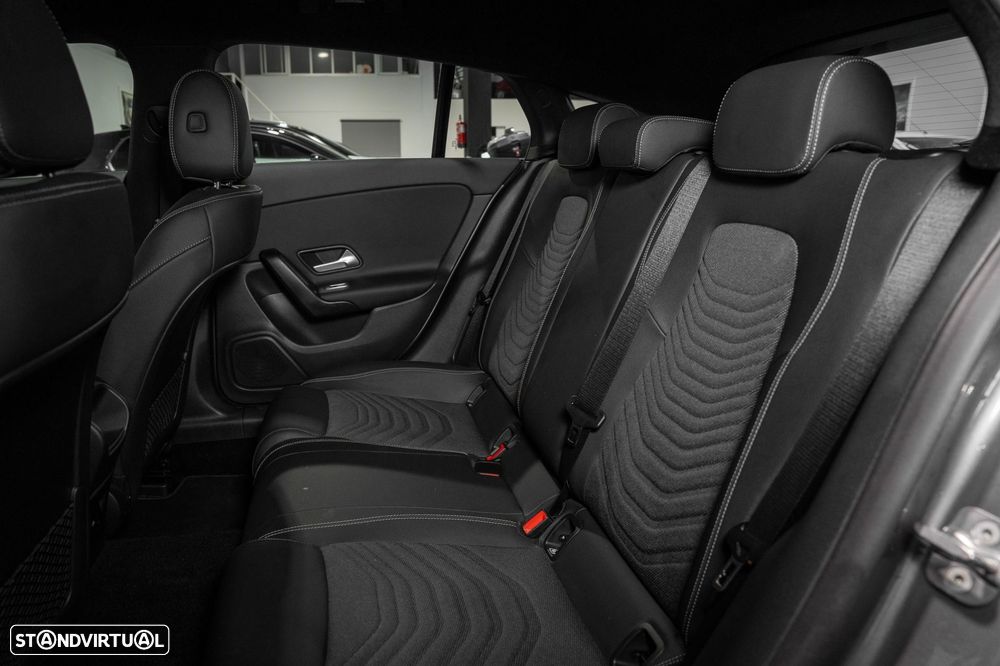 Mercedes-Benz CLA 250 e Shooting Brake Progressive - 32