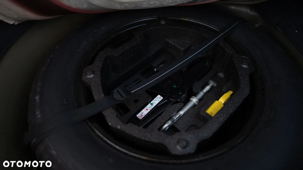 Peugeot 508 1.6 e-THP Allure S&S - 36