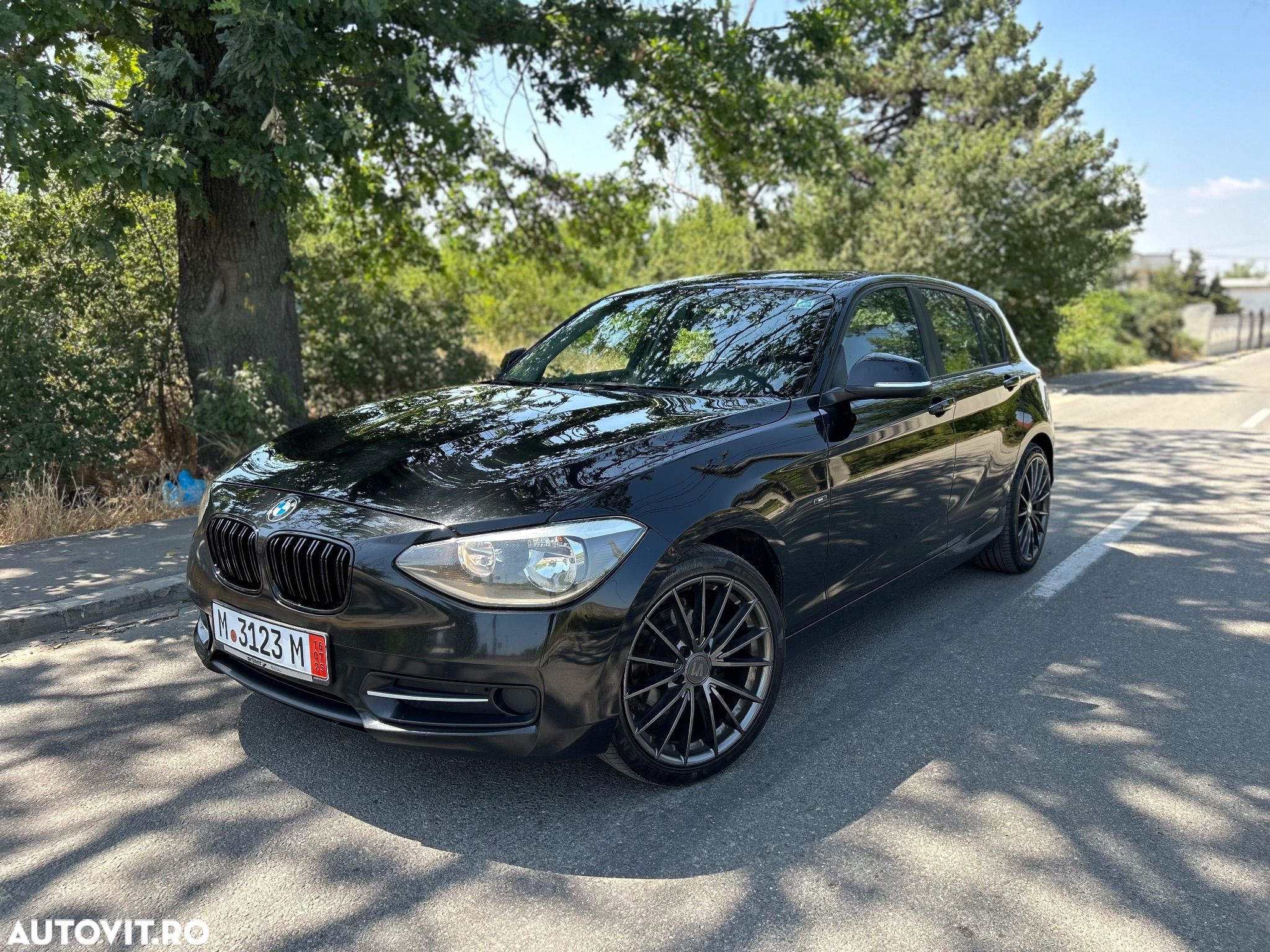 BMW Seria 1 118d Sport Line - 1