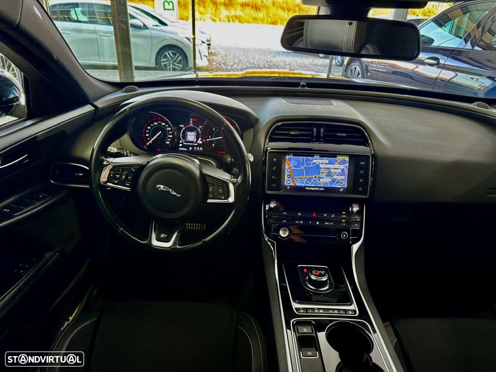 Jaguar XE 20d Aut. R-Sport - 10