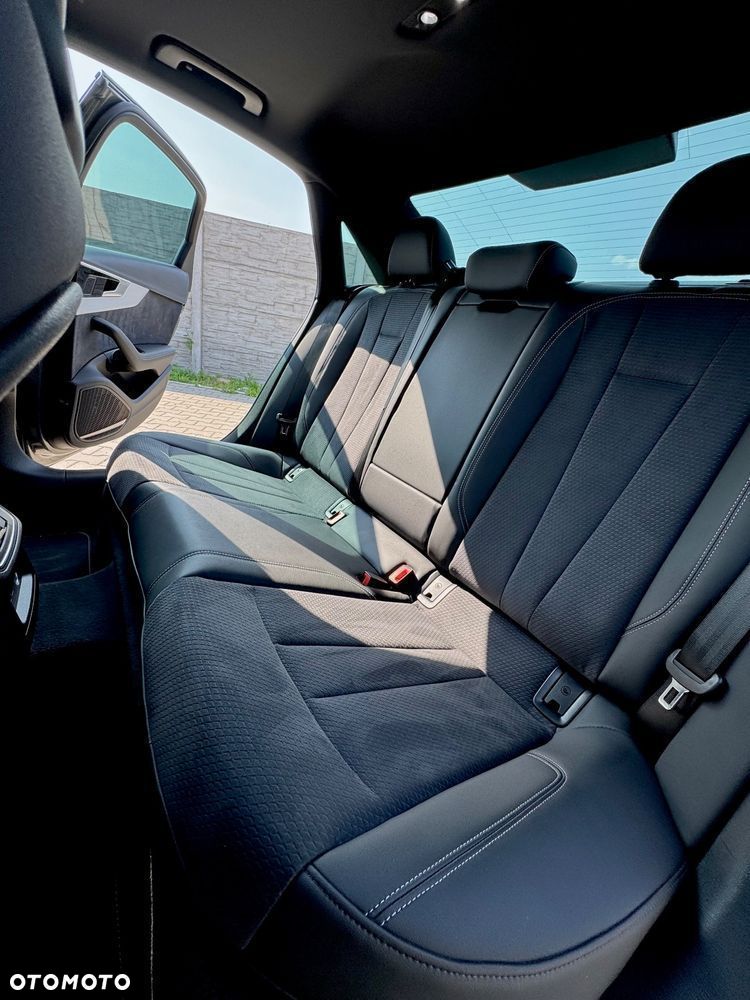 Audi A4 Limousine 45 TFSI quattro S tronic - 24