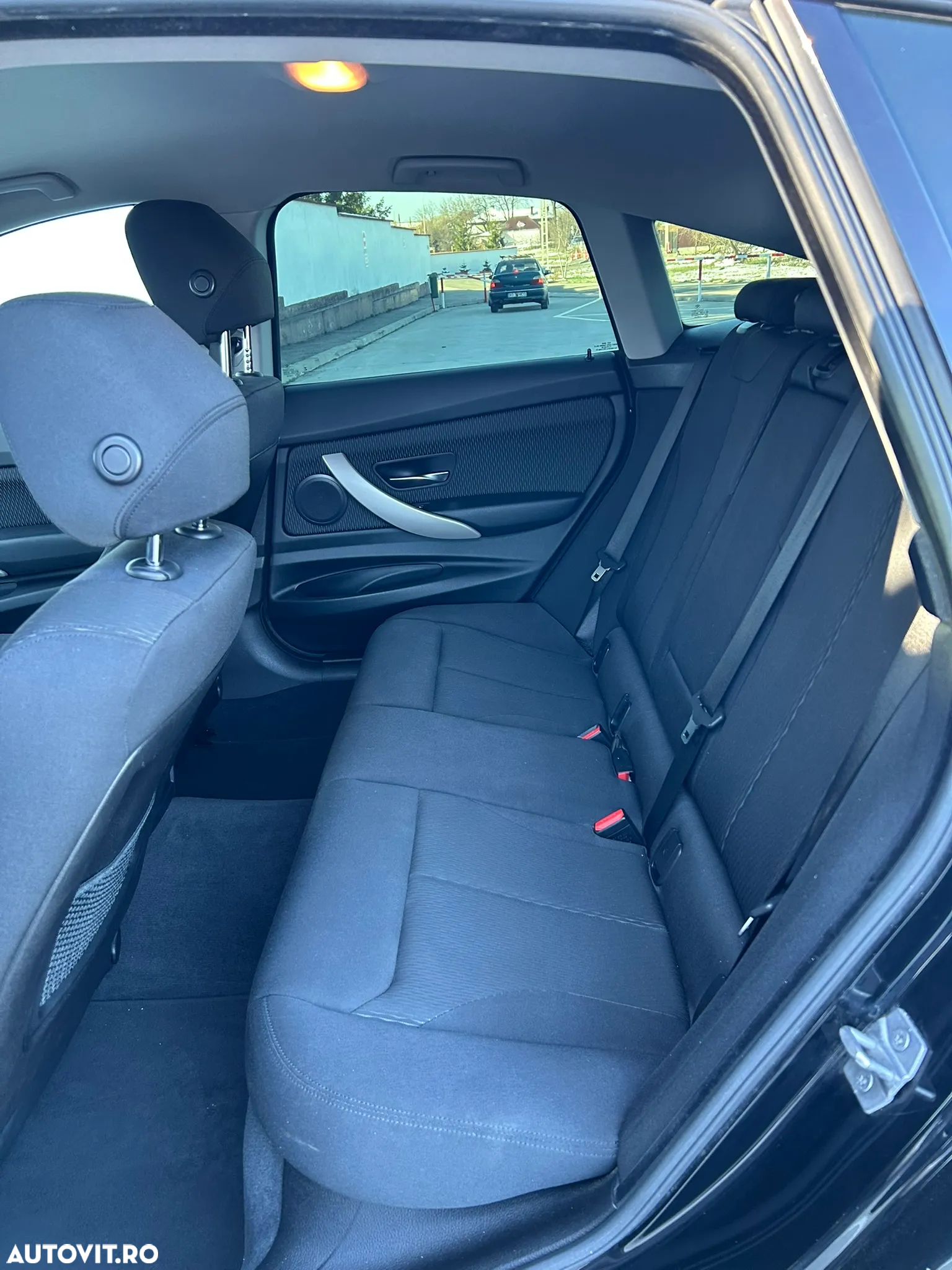 BMW Seria 3 320d GT - 8