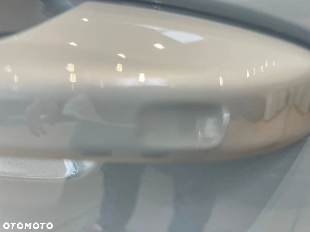 Volvo XC 40 B4 AWD Plus Dark - 37