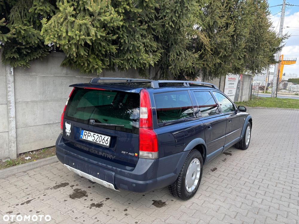 Volvo XC 70 AWD Momentum - 12