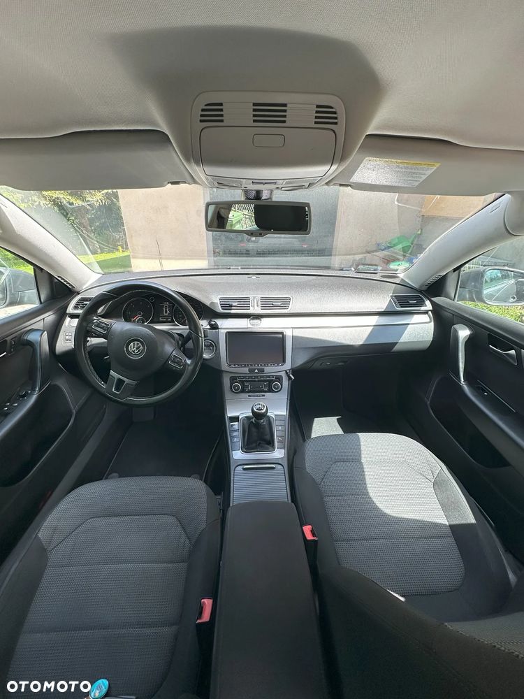 Volkswagen Passat 2.0 Blue TDI SCR Comfortline - 8