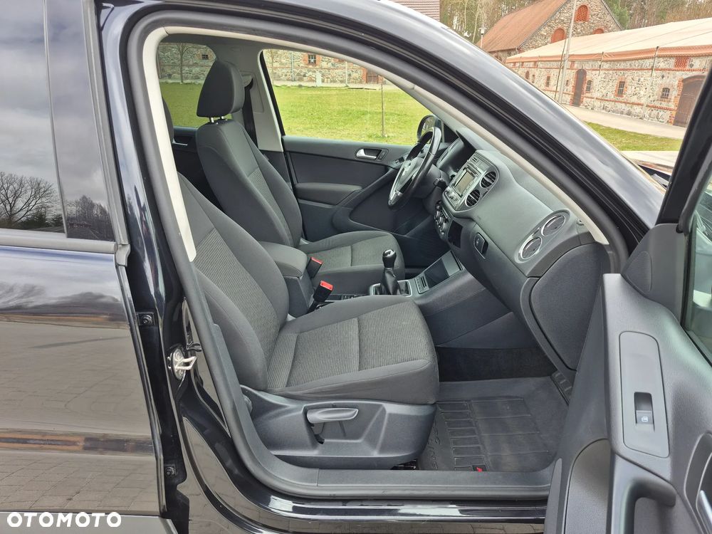 Volkswagen Tiguan 2.0 TDI Perfectline - 29