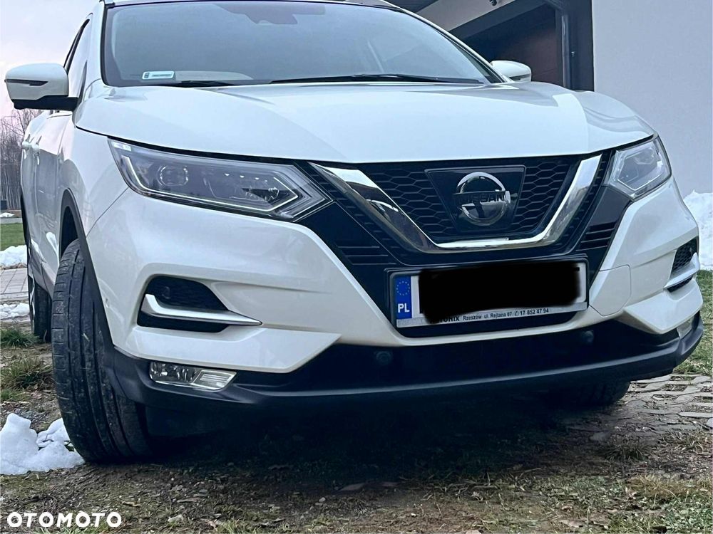Nissan Qashqai 1.6 DIG-T TEKNA+ - 1