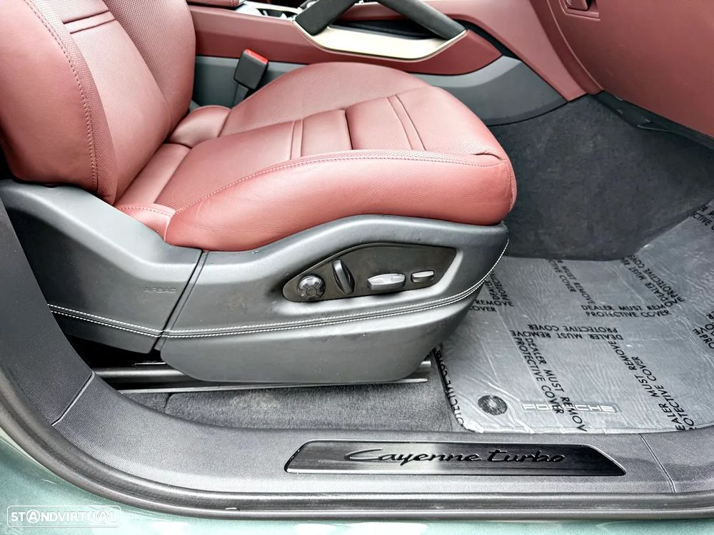 Porsche Cayenne Turbo E-Hybrid - 25