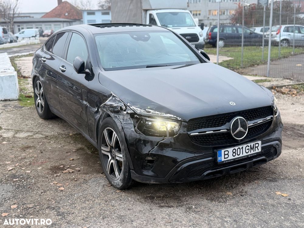 Mercedes-Benz GLC Coupe 300 4MATIC MHEV - 4
