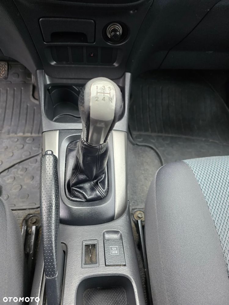 Toyota RAV4 2.0 VVT-i 4x4 - 14