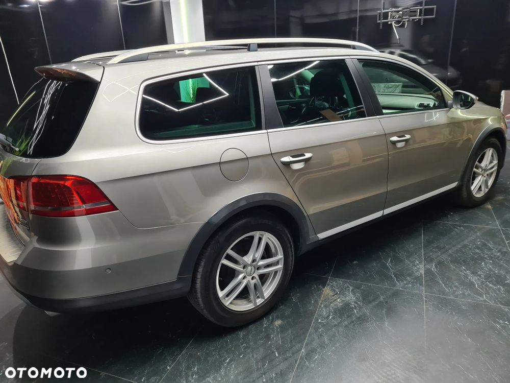 Volkswagen Passat Alltrack - 3