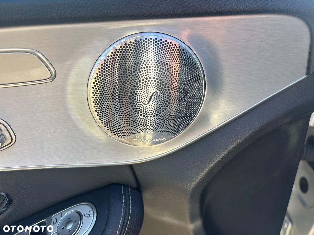 Mercedes-Benz Klasa C 300 9G-TRONIC - 19