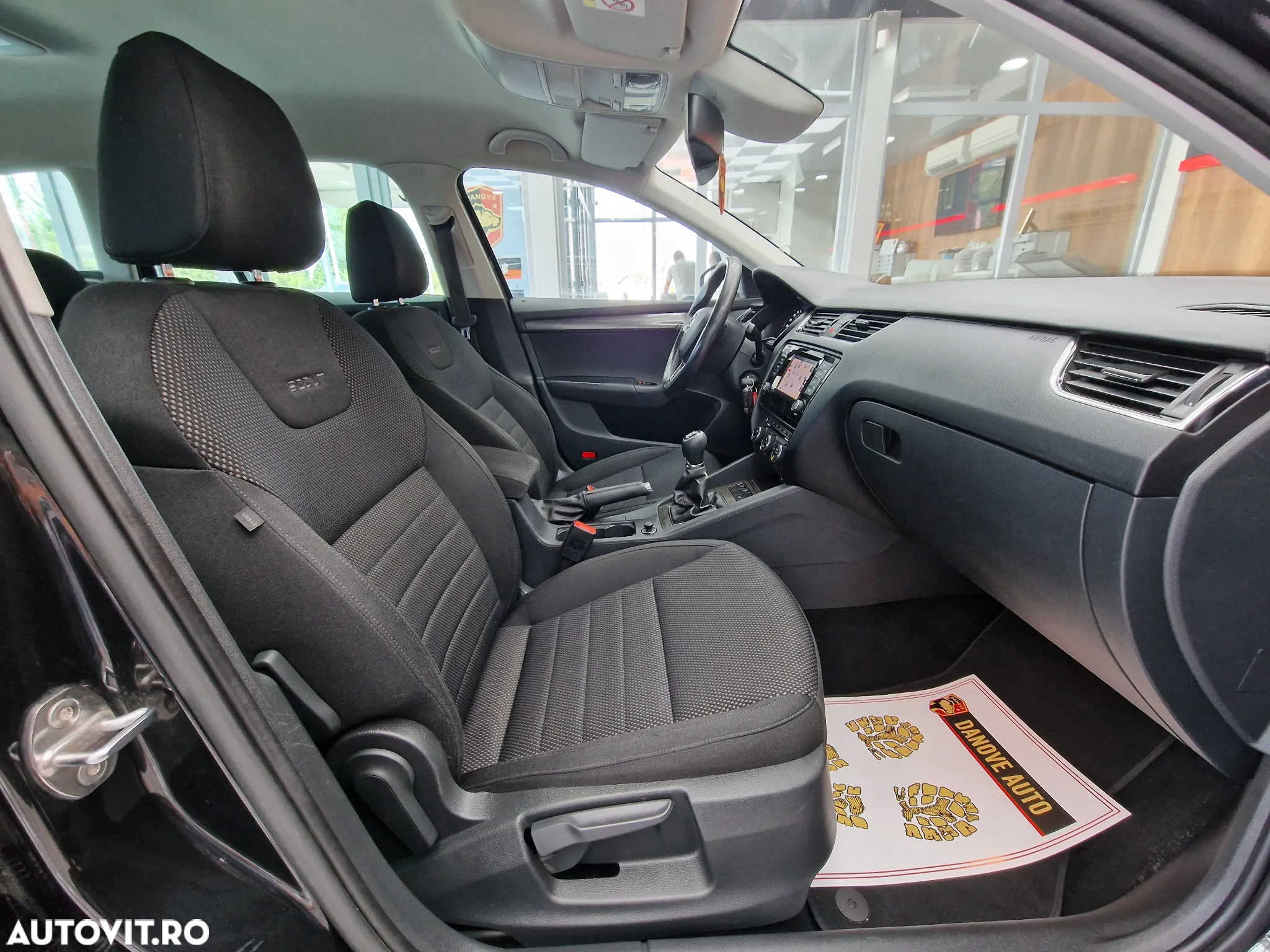 Skoda Octavia 2.0 TDI 4x4 Scout - 15