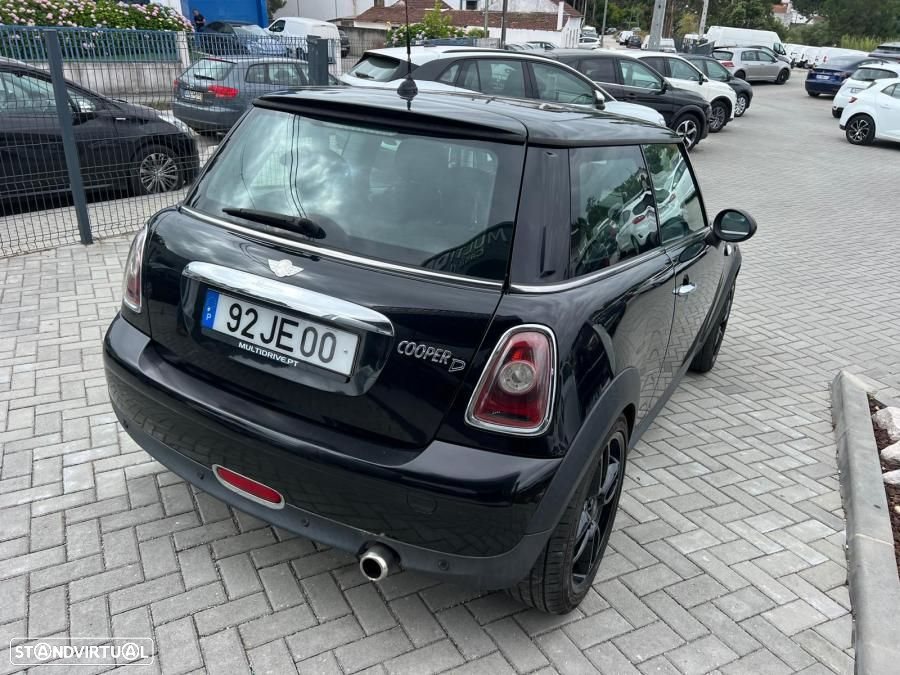 MINI 3 Portas Cooper D - 4