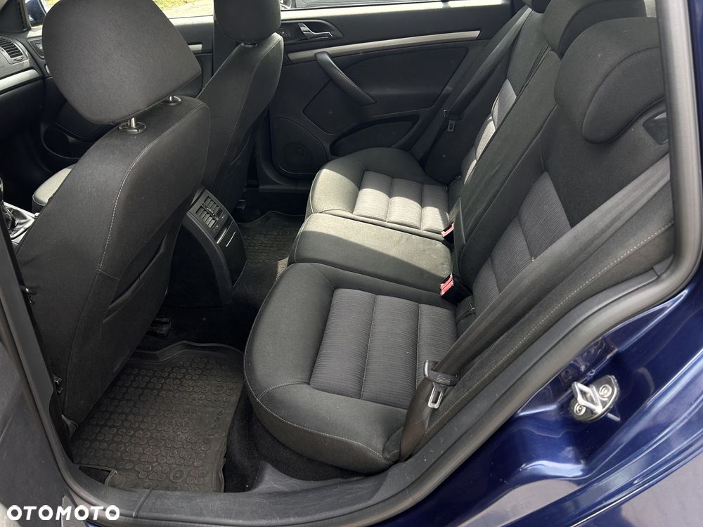 Skoda Octavia 2.0 TDI DPF Elegance - 11