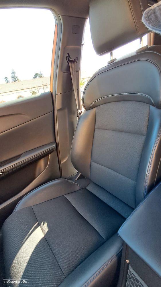 MG MG4 64 kWh Luxury - 31