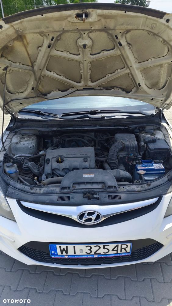 Hyundai i30 1.6 Classic EU5 - 10