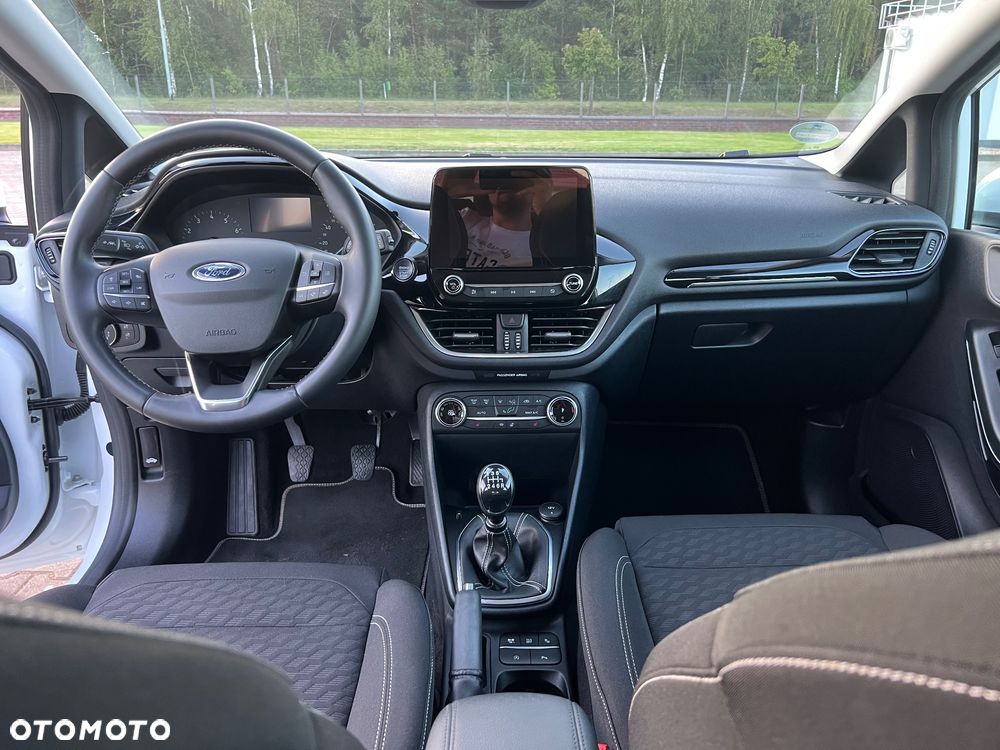 Ford Fiesta 1.0 EcoBoost Titanium - 32