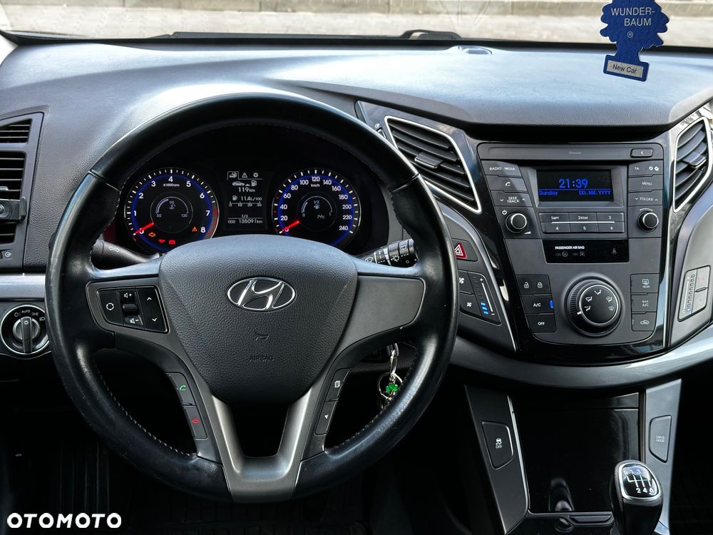 Hyundai i40 Kombi 1.6 Classic - 21