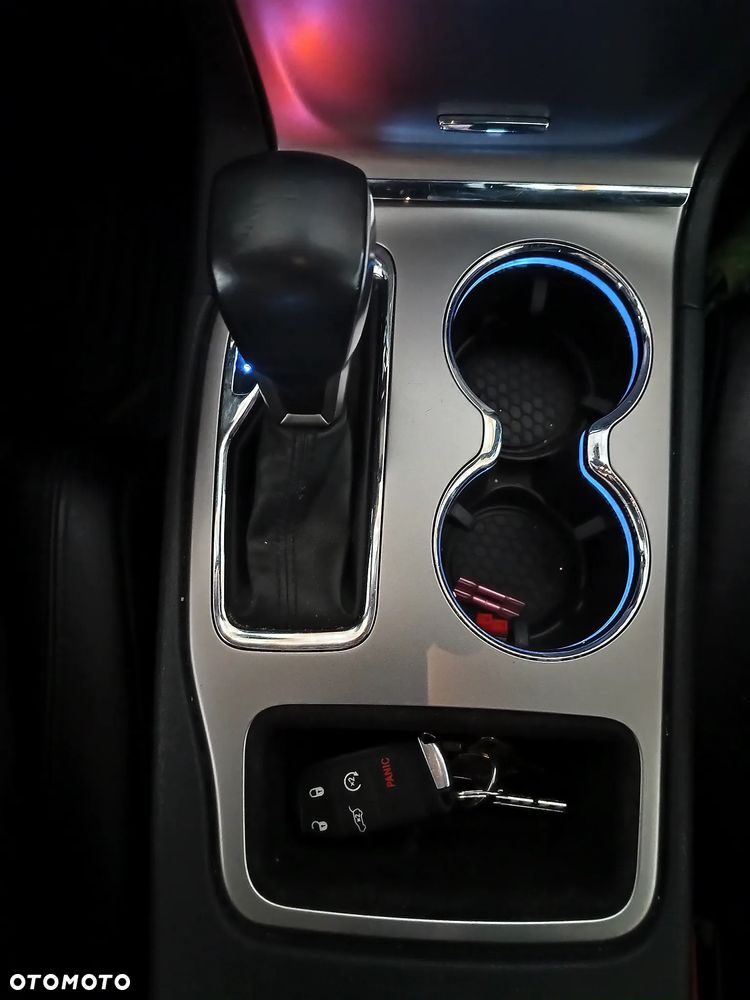 Jeep Grand Cherokee - 13
