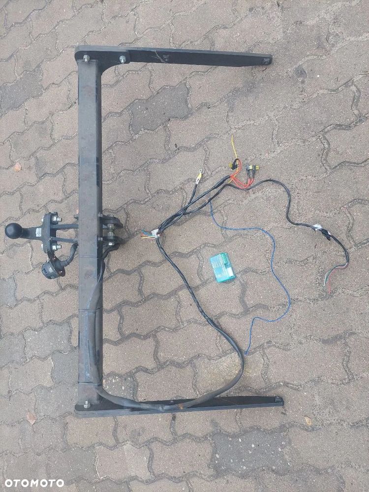 Hak z modułem Ford Kuga MK2 - 1