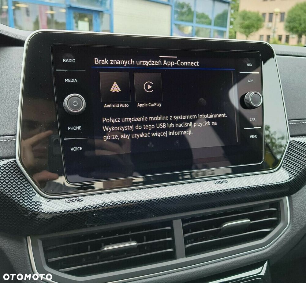 Volkswagen T-Cross - 17