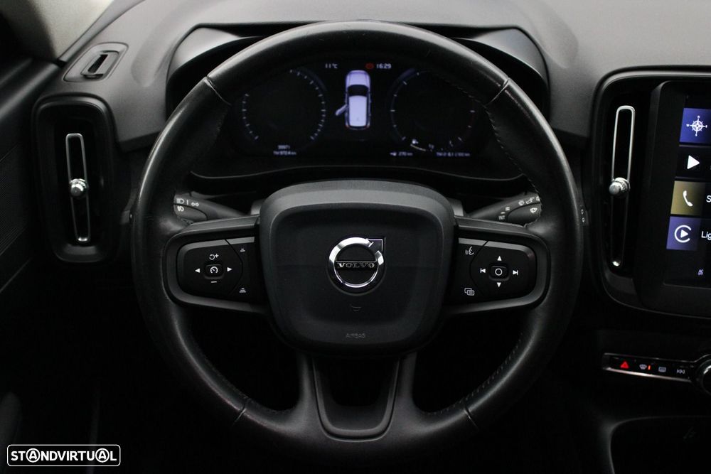 Volvo XC 40 2.0 D3 - 10