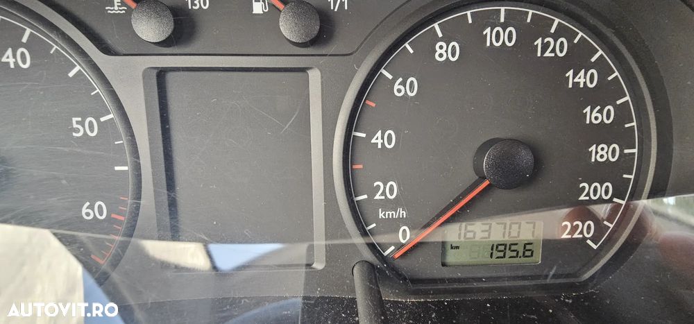 Volkswagen Polo - 11