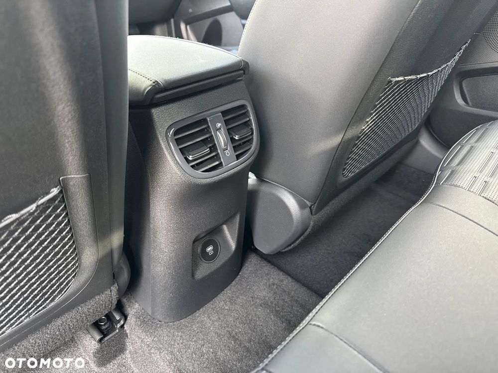 Kia XCeed 1.6 T-GDI Business Line DCT - 16