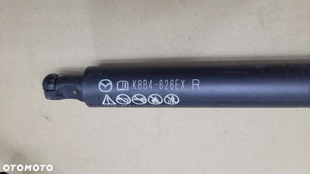 MAZDA CX-60 CX60 SIŁOWNIK KLAPY BAGAŻNIKA ELEKTRYCZNY PRAWY LEWY KBB4626EX - 2