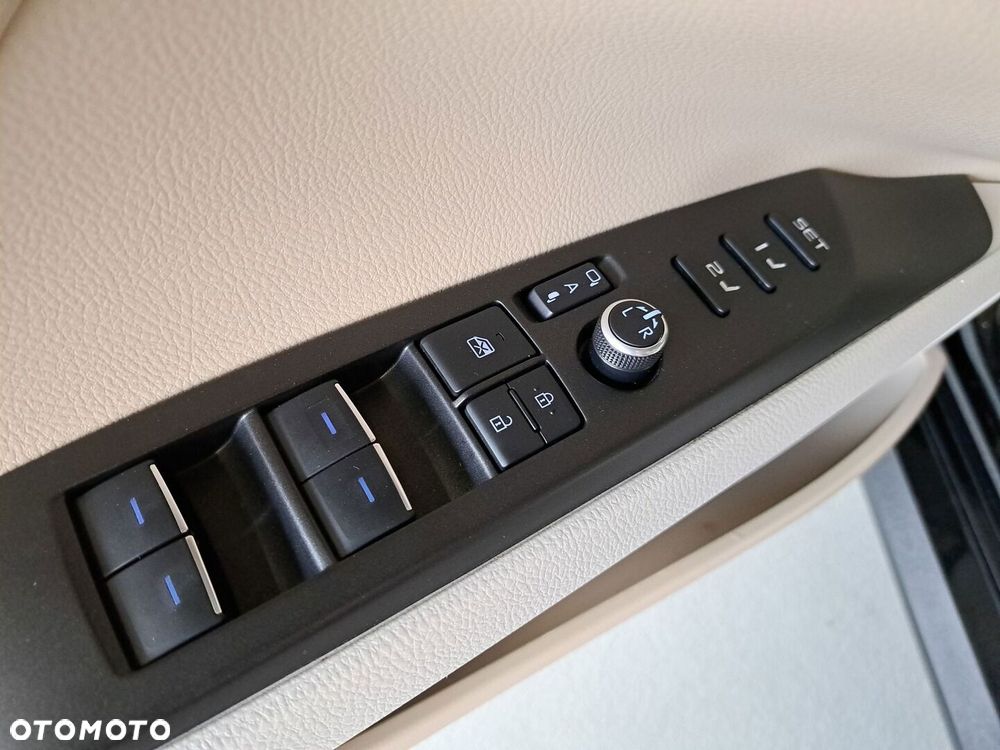 Toyota Camry 2.5 Hybrid Executive CVT - 39