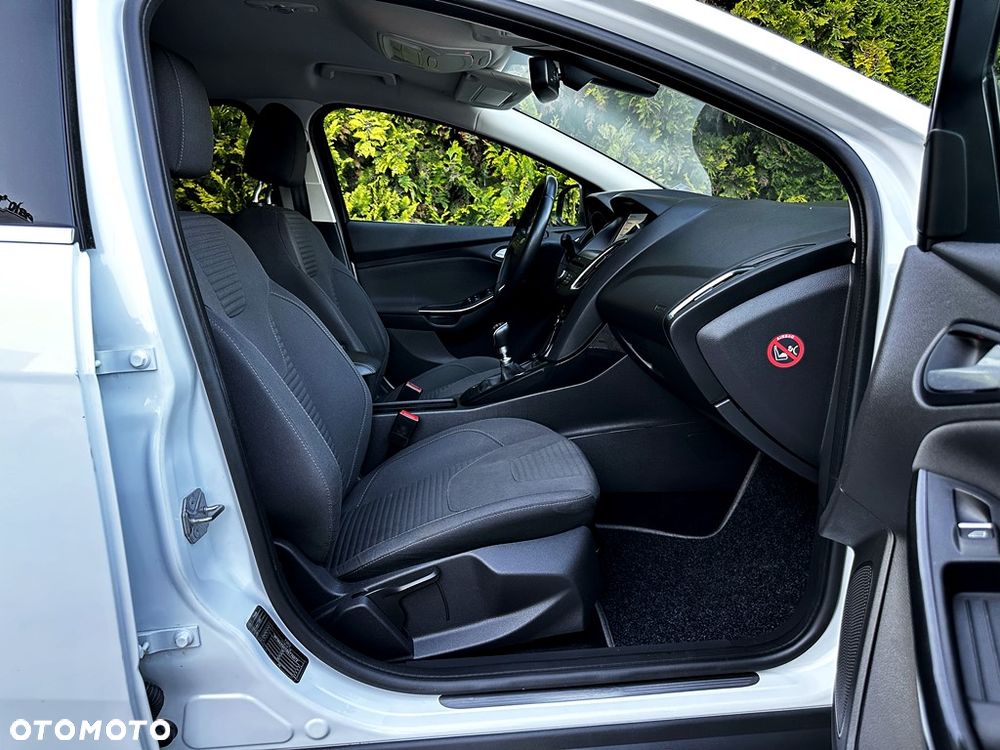 Ford Focus 1.0 EcoBoost Start-Stopp-System TITANIUM STYLE - 7