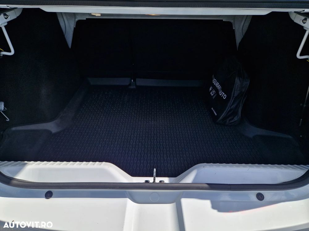 Dacia Logan ECO-G 100 MT5 Expression - 5