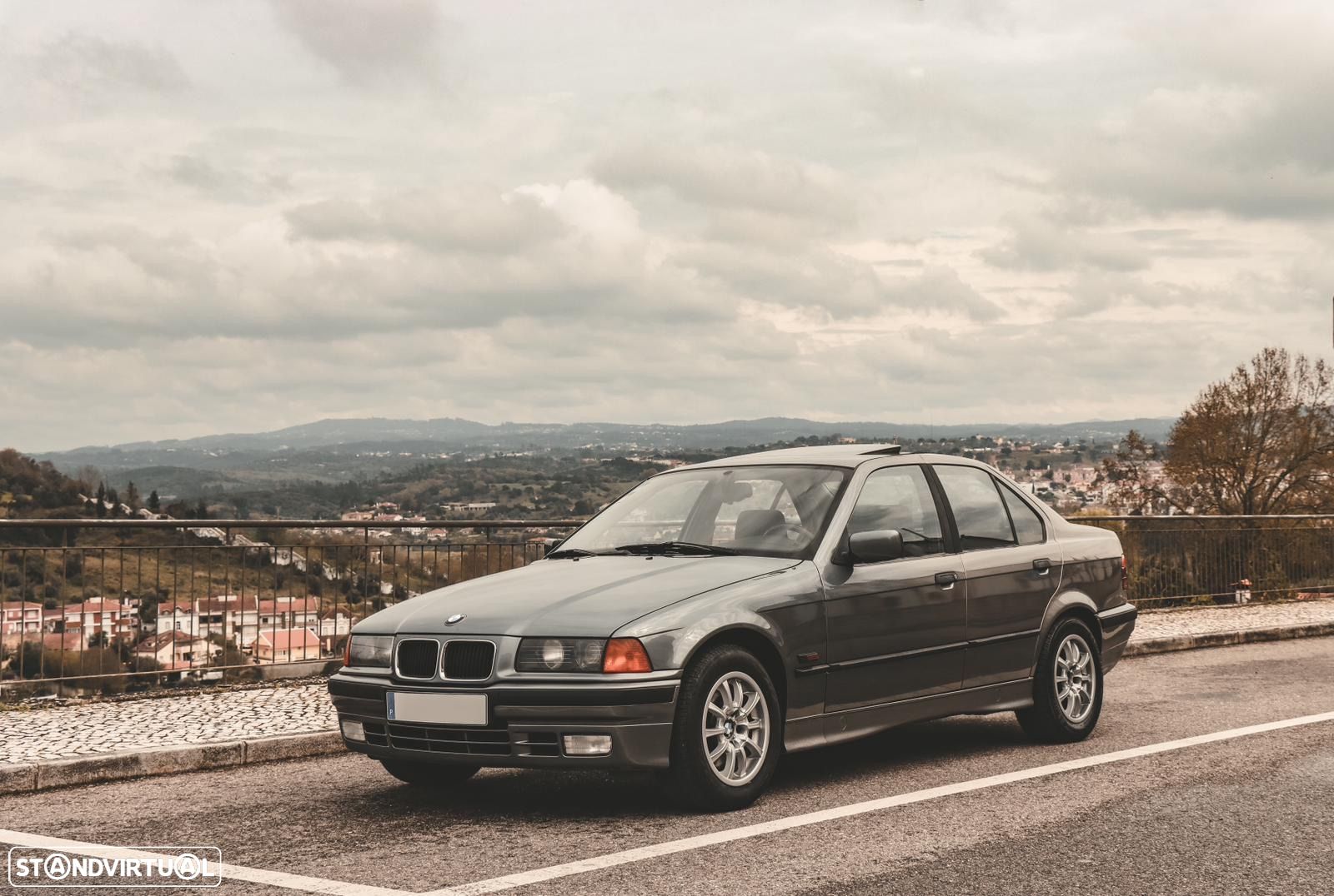 BMW 318 iS - 1