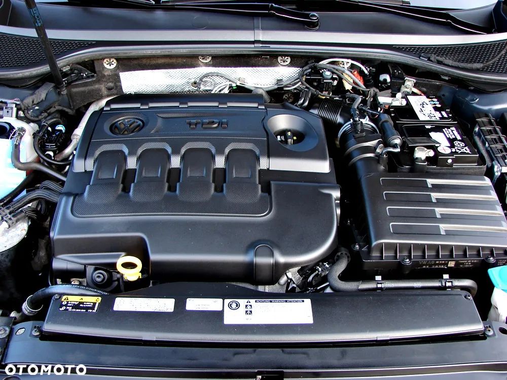 Volkswagen Passat Variant 2.0 TDI SCR DSG Highline - 17