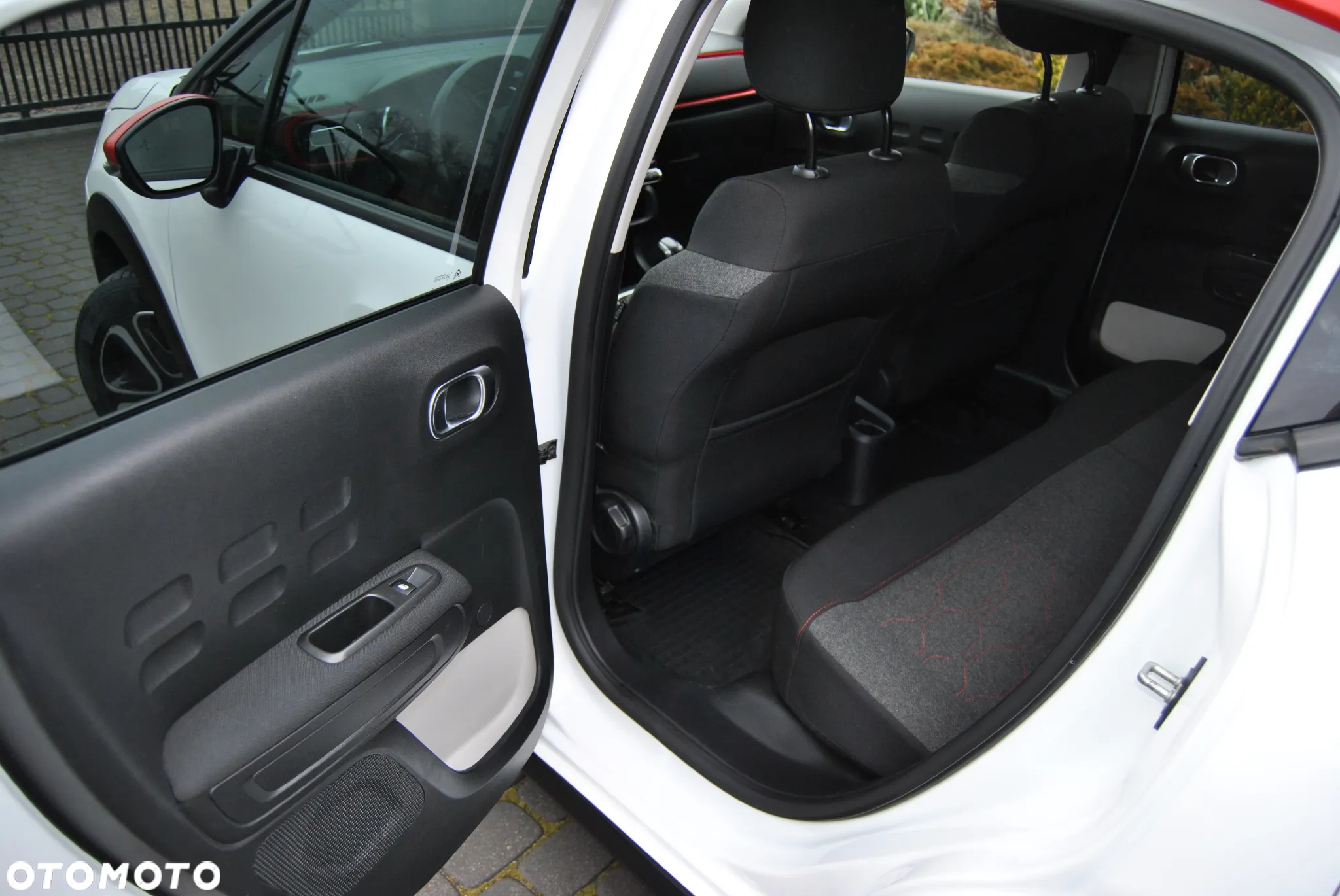 Citroën C3 Pure Tech 110 S&S SHINE - 18