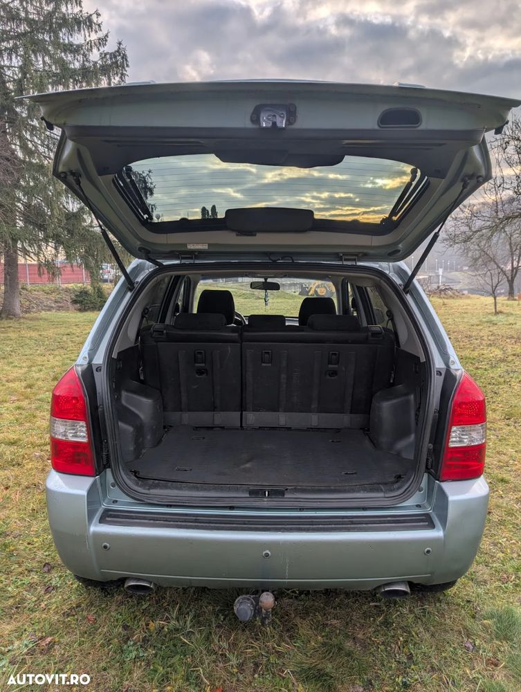 Hyundai Tucson 2.0 CRDI VGT 4WD GLS - 8