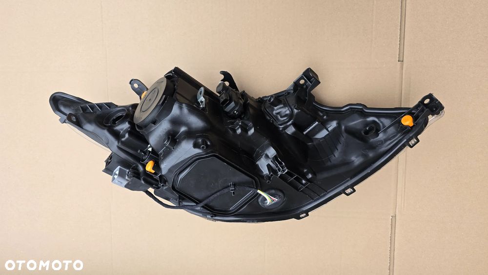 Toyota Auris II 12-15 Lampa Przód Lewa Zwykła z LED DRL Oryginał Europa - 8