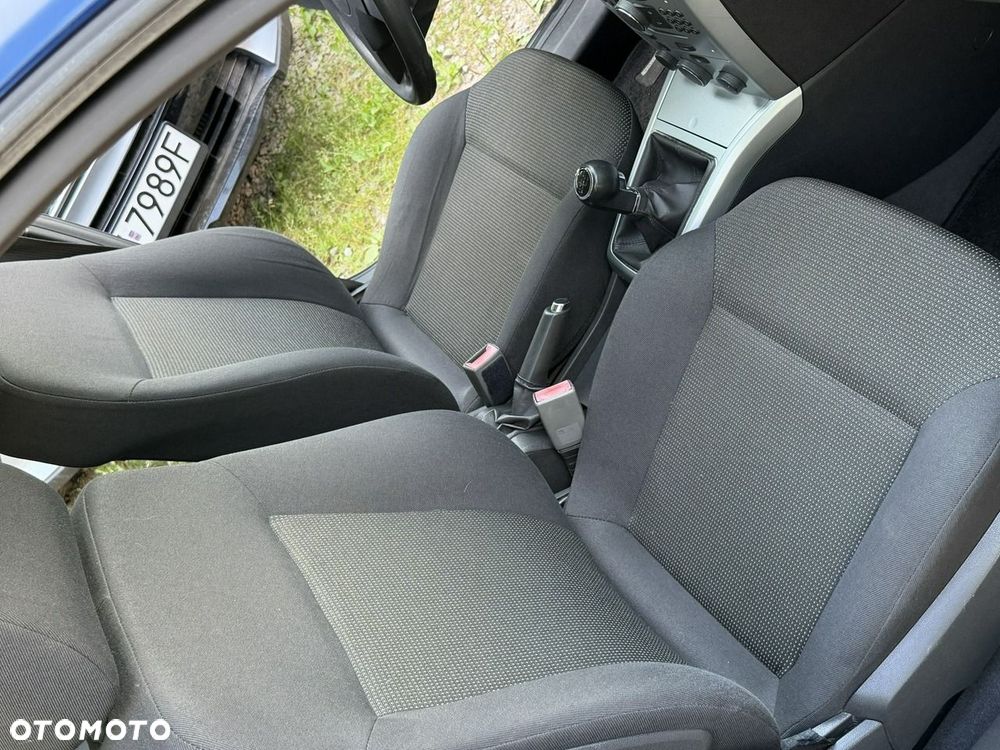 Opel Astra - 17