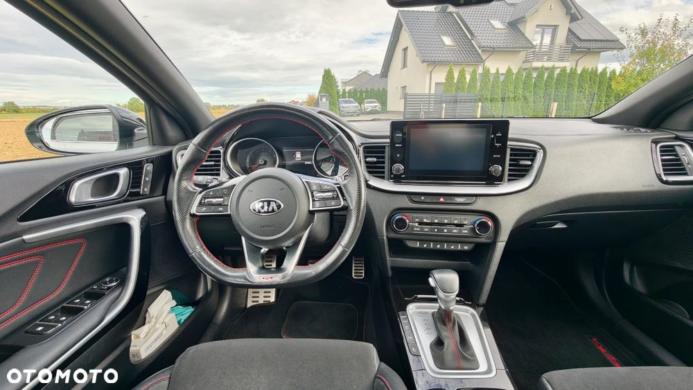 Kia ProCeed 1.6 T-GDI GT DCT - 10