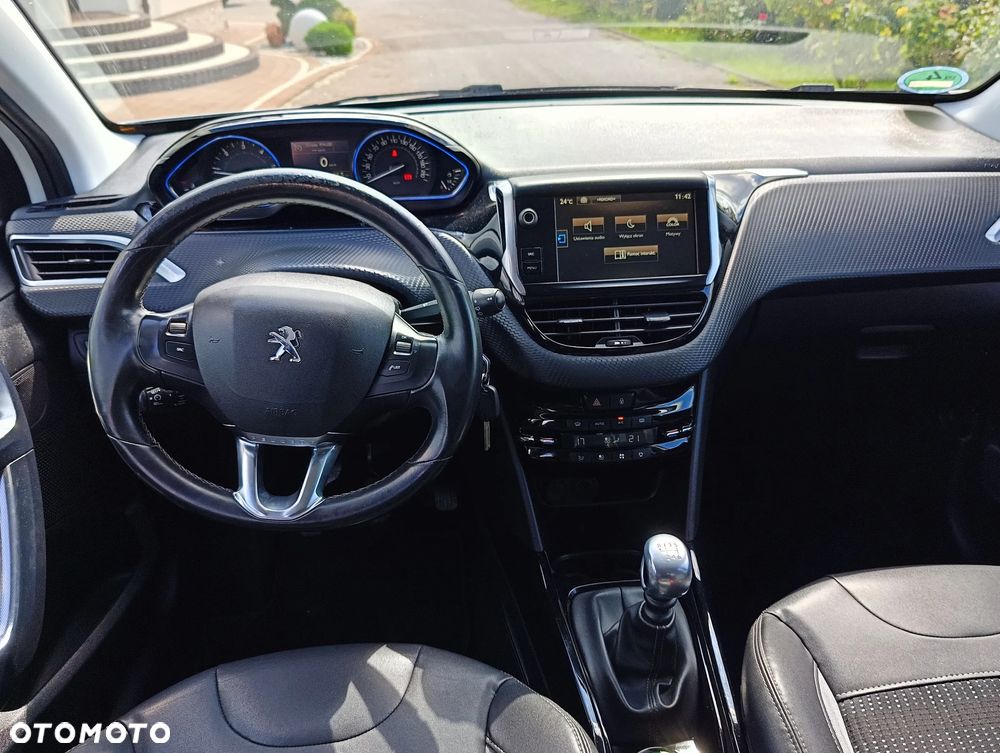 Peugeot 2008 1.6 BlueHDi Allure - 9