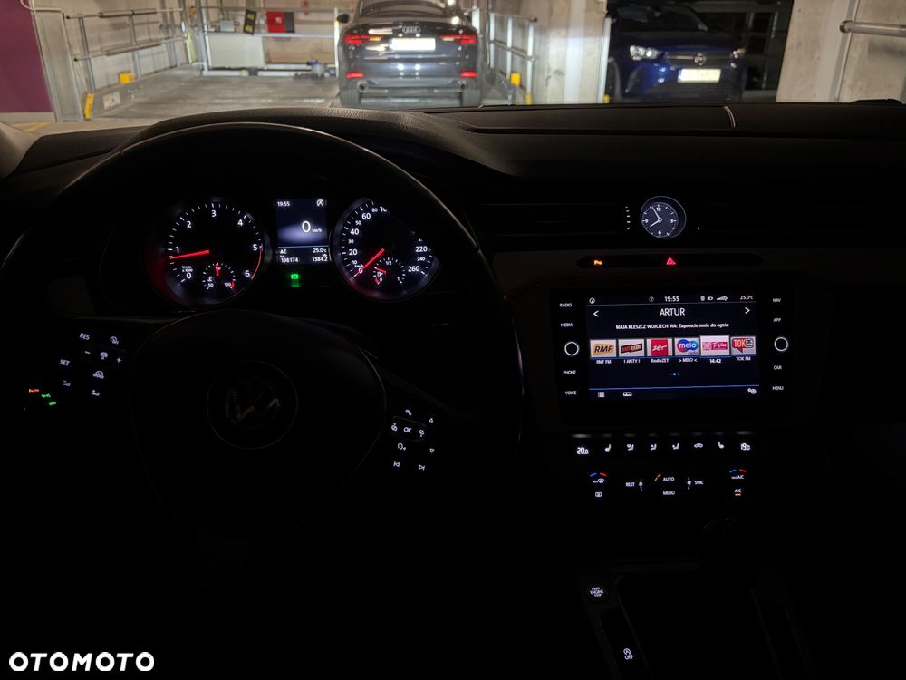 Volkswagen Passat 2.0 TDI BMT Trendline - 34